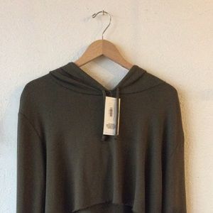 Women’s Double Zero Olive Off long sleeve